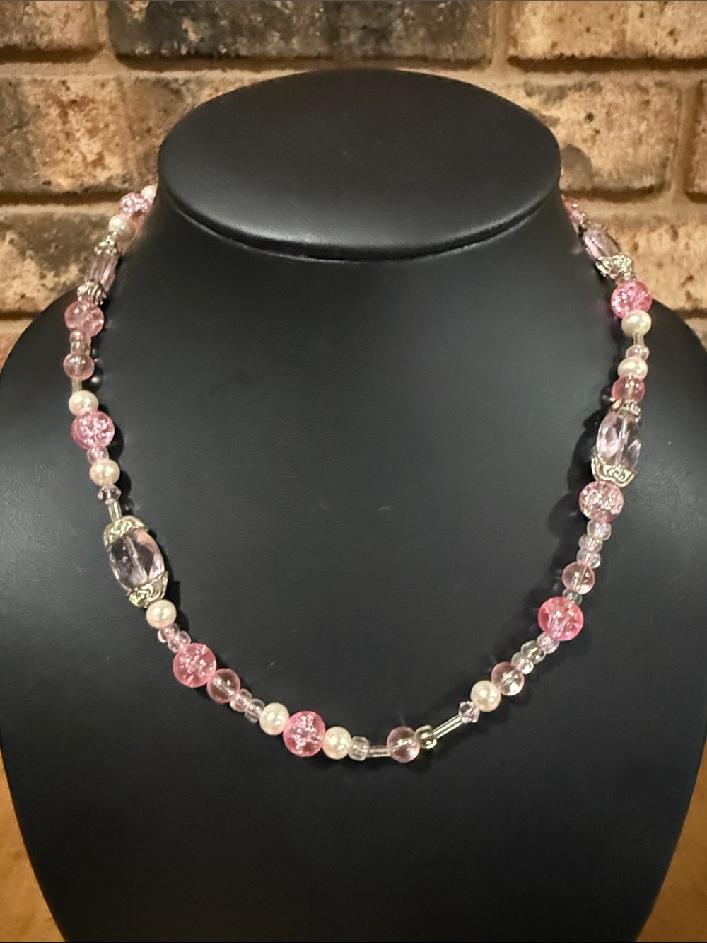 Vintage Pink Glass and faux pearl beaded necklace